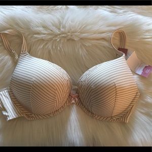 Cacique Padded Pinstripe Bra 38C